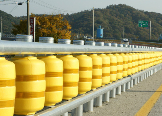 Beli Keamanan Lalu Lintas EVA Jalan Raya Jalan Tol Crash Cushion Guardrail Roller Barrier online manufacture