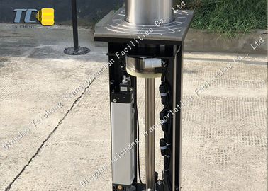 Good price Pos Keamanan Sistem Hidrolik Bollard Baja Teleskopik Dengan Lampu LED Merah on line