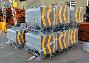 Beli Attenuator Crash Cushion Tahan Aus Q235 345 Panas Dicelup Galvanis online manufacture