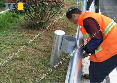 Good price ISO9001 RMS Disetujui Safety Barriers, Wave Metal Highway Barriers On Roads on line