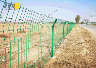Beli Pvc Coated Welded Wire Fence Perlindungan Kecepatan Tinggi Ketahanan Korosi Bersih online manufacture