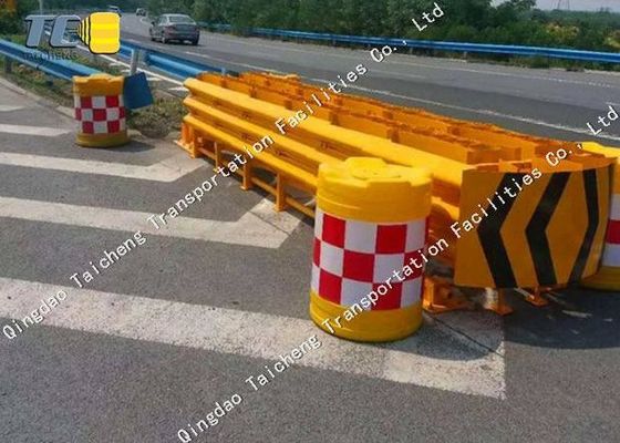 Beli Road Block Kecelakaan Attenuator Dilapisi Bubuk Sertifikasi ISO9001 online manufacture
