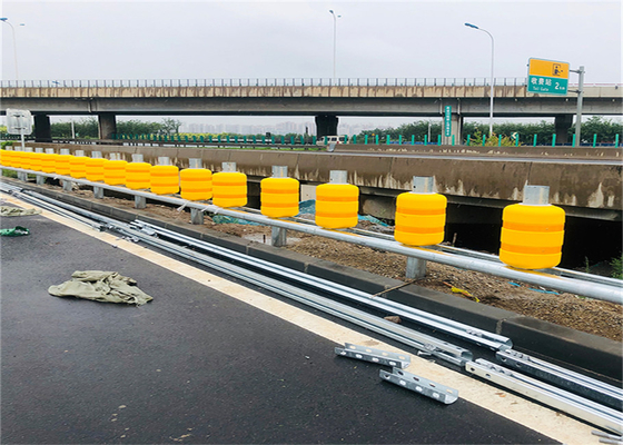 Sertifikat SB Disetujui Safety Highway Roller Guardrail Disesuaikan