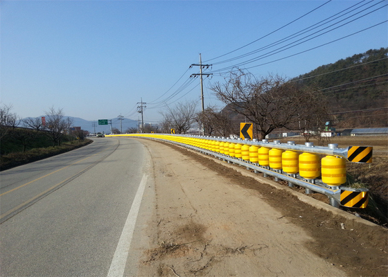 Highway Roller Barrier Anti Crash Eva Material Roller Guardrail
