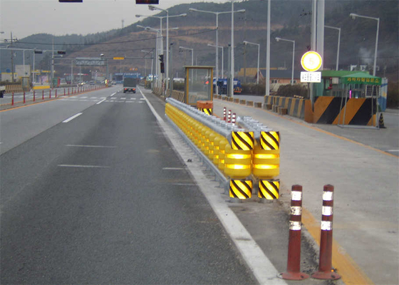 Keamanan Jalan Raya Roller Traffic Drum Barrel Guardrail Anti Crash Barrier
