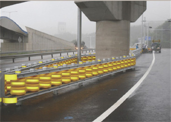 Keamanan Lalu Lintas Driveway EVA Roller System Pagar Pembatas Kecelakaan Rolling Barrier
