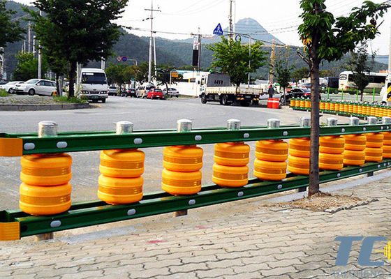 Harga bagus Spacing 1m 0.7m 0.5m Crash barrier machine providing 10 Years lifetime solution for traffic safety and roadside protection on line
