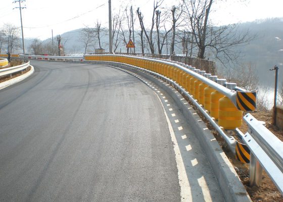 Harga bagus Waktu Produksi 10-15 Hari Penghalang Rol Pengaman Dipasang di Permukaan Solusi Optimal Lindungi Personel Peralatan dari Tabrakan on line