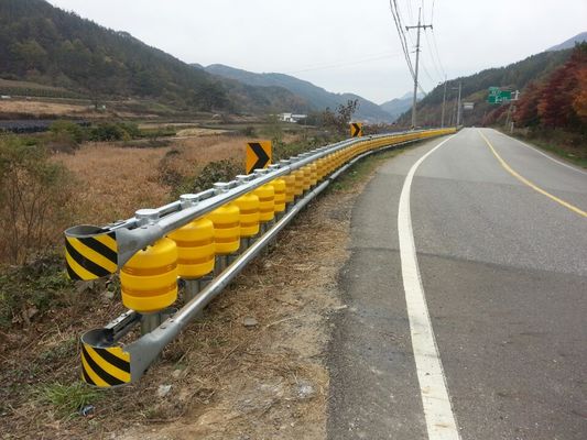Good price Superior Performance Roller Crash Barrier with Double Buckets or Single Bucket and JT/T281-2007 Standard on line