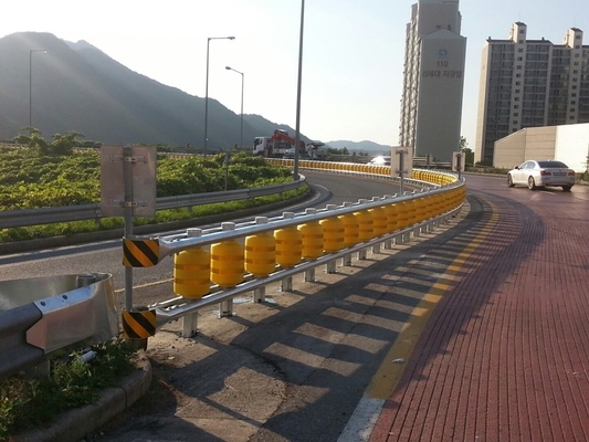 Good price Long-Lasting Road Protection Roller Crash Barrier with JT/T281-2007 Standard and 3.5 Mm Thickness on line
