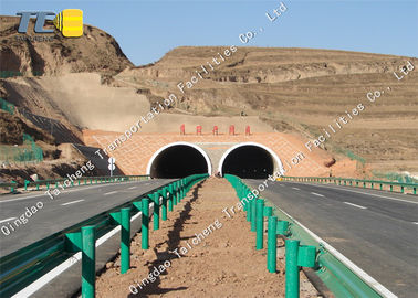 Good price W Beam Metal Road Barrier Keselamatan Roadside Railrail Untuk Median Strip Melengkung on line